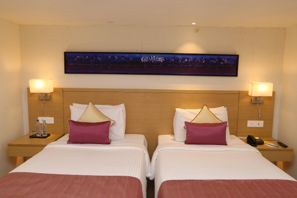 Hotel Riviera Sarovar Portico Ahmedabad